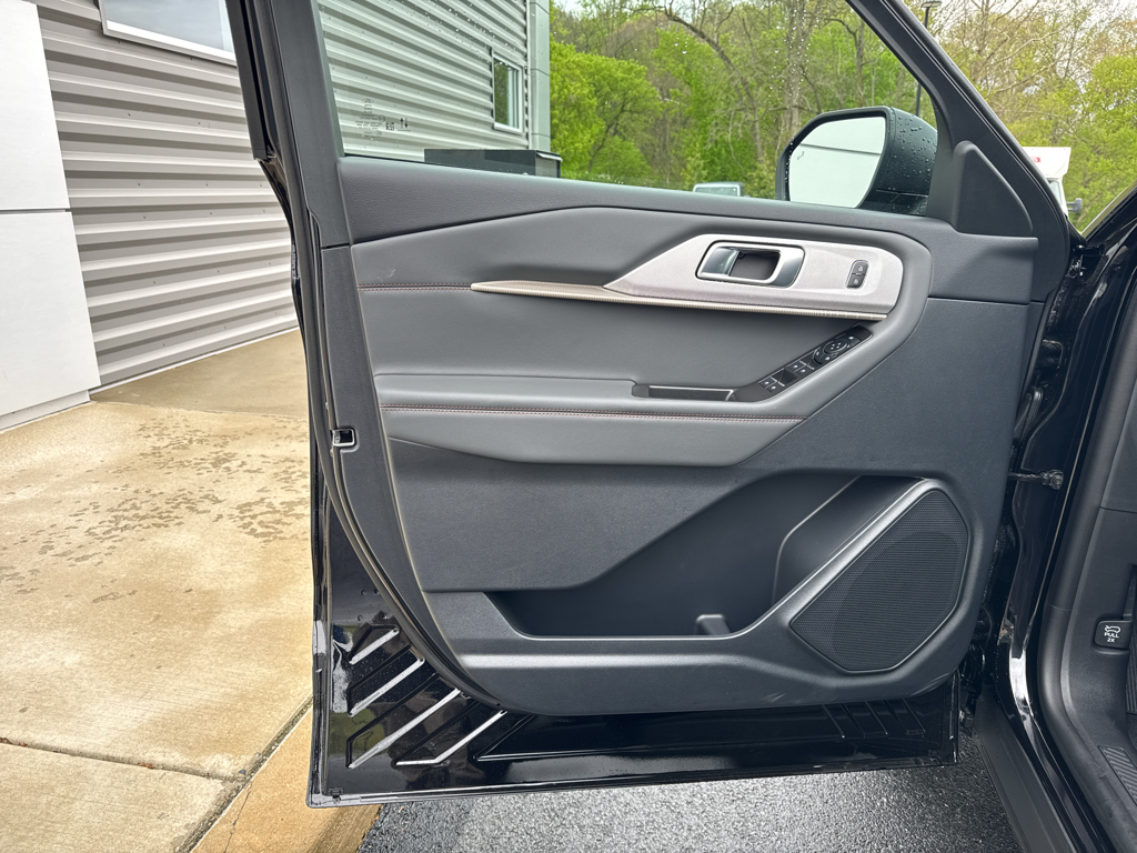New 2026 Ford Explorer - photo 26