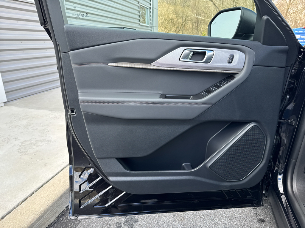 New 2026 Ford Explorer - photo 1