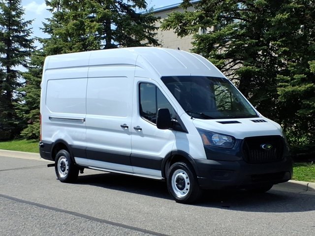 Used 2023 Ford Transit 250 - photo 1
