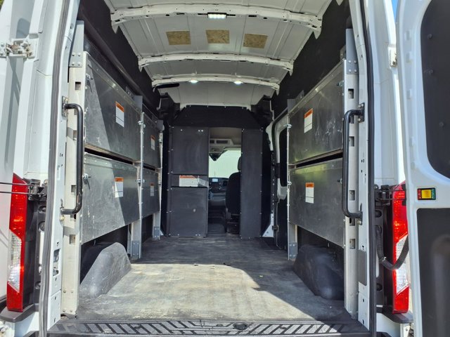 Used 2023 Ford Transit 250 - photo 9