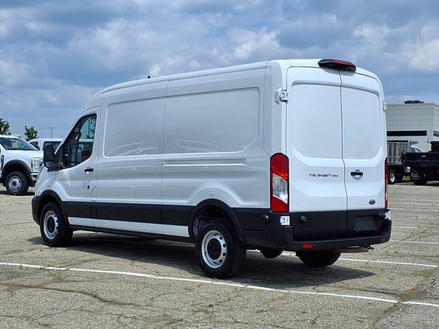 Used 2022 Ford Transit 250 - photo 2