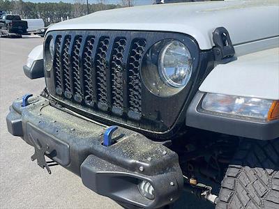 Used 2021 Jeep Gladiator - photo 1