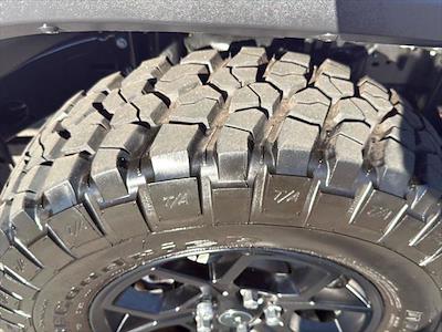 Used 2025 Jeep Gladiator - photo 1