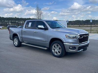 Used 2025 Ram 1500 - photo 1