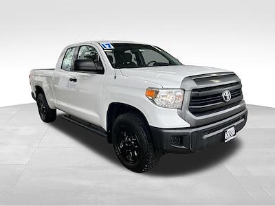 Used 2017 Toyota Tundra - photo 1