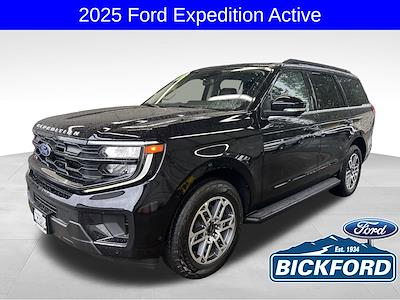 Used 2025 Ford Expedition - photo 1