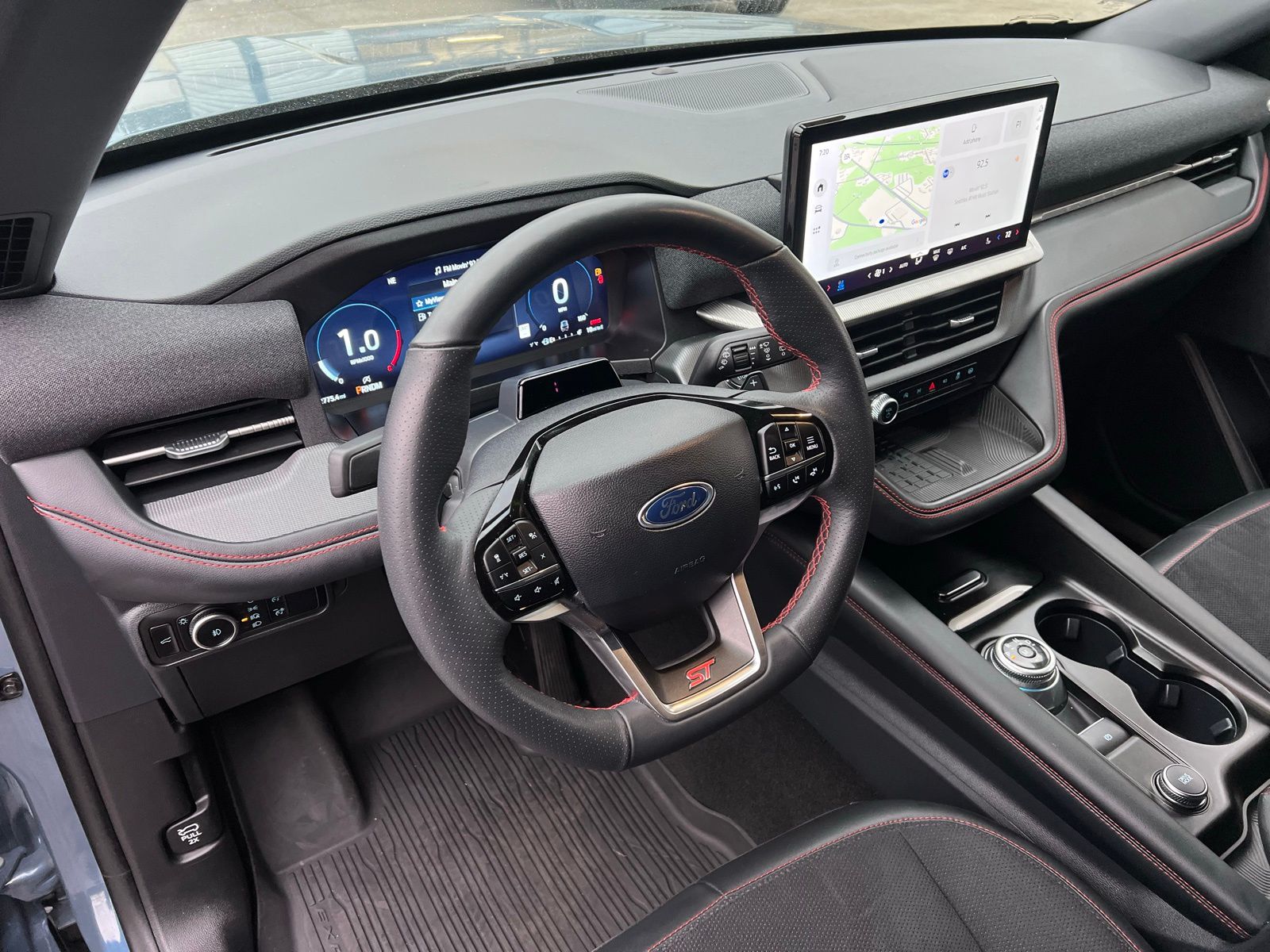 Used 2025 Ford Explorer - photo 13