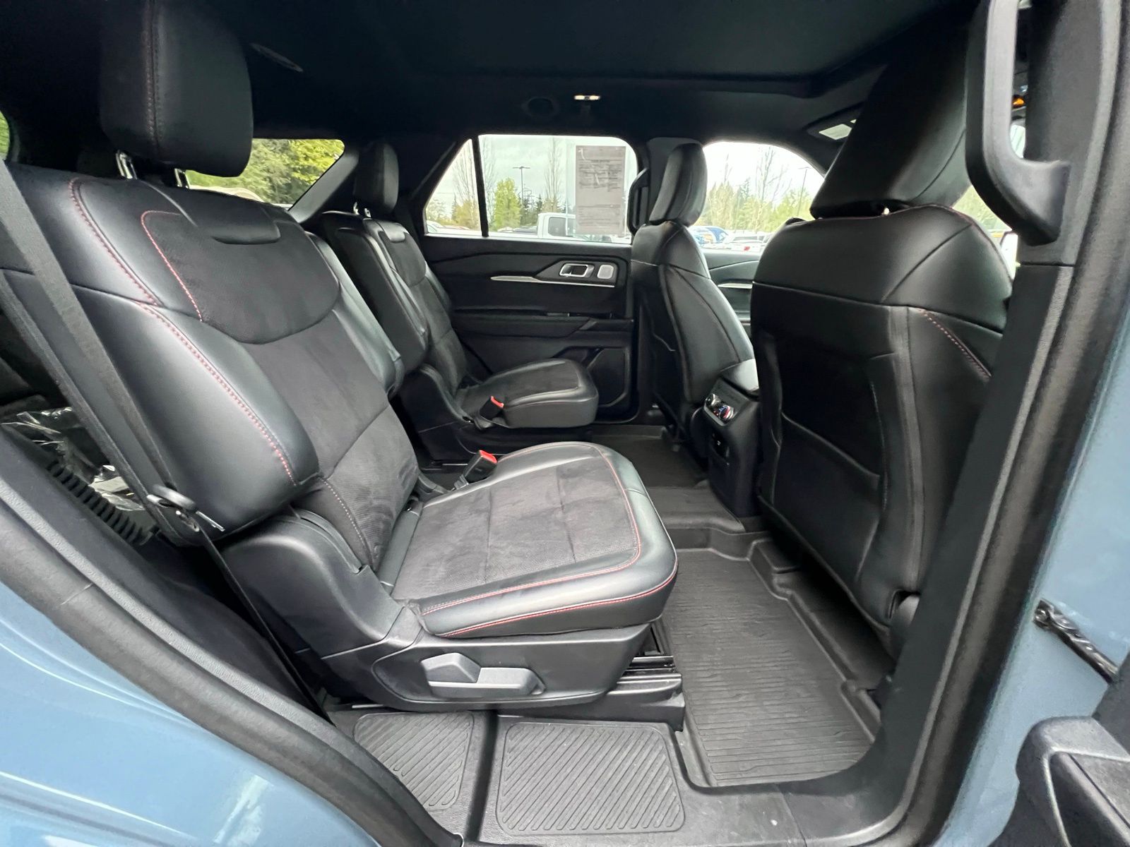 Used 2025 Ford Explorer - photo 20
