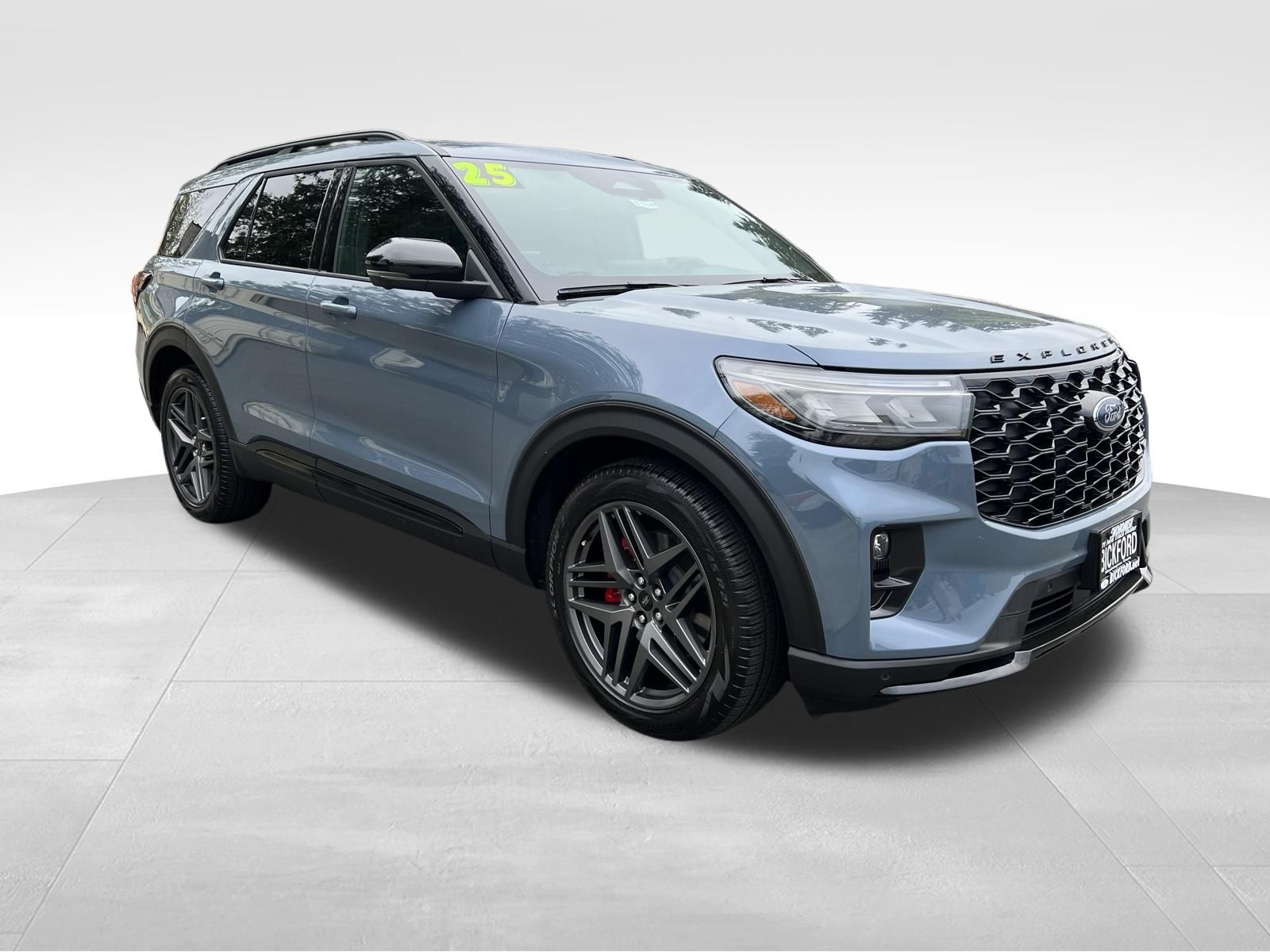 Used 2025 Ford Explorer - photo 6