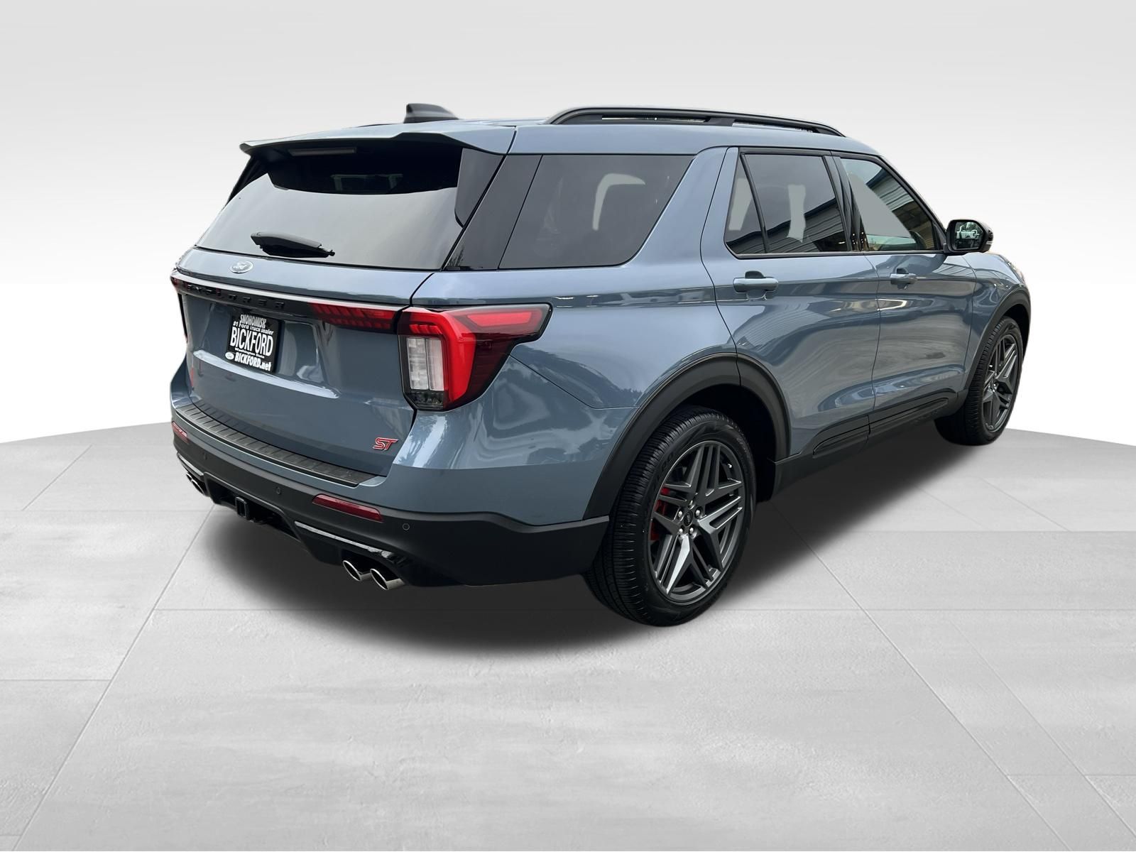 Used 2025 Ford Explorer - photo 8