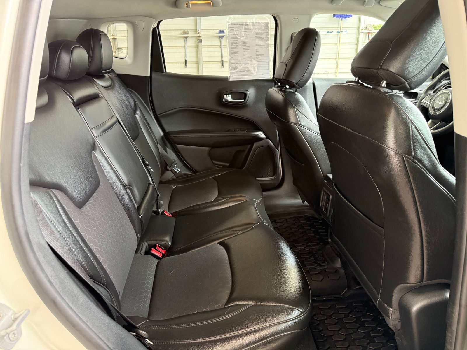 Used 2018 Jeep Compass - photo 20