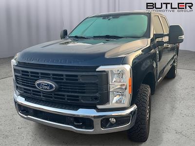 Used 2023 Ford F-250 - photo 1
