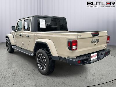 Used 2022 Jeep Gladiator - photo 1