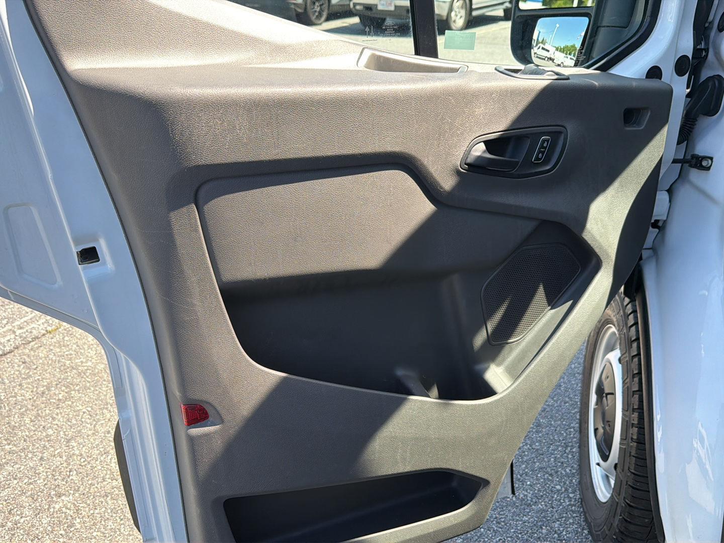 Used 2023 Ford Transit 150 - photo 8