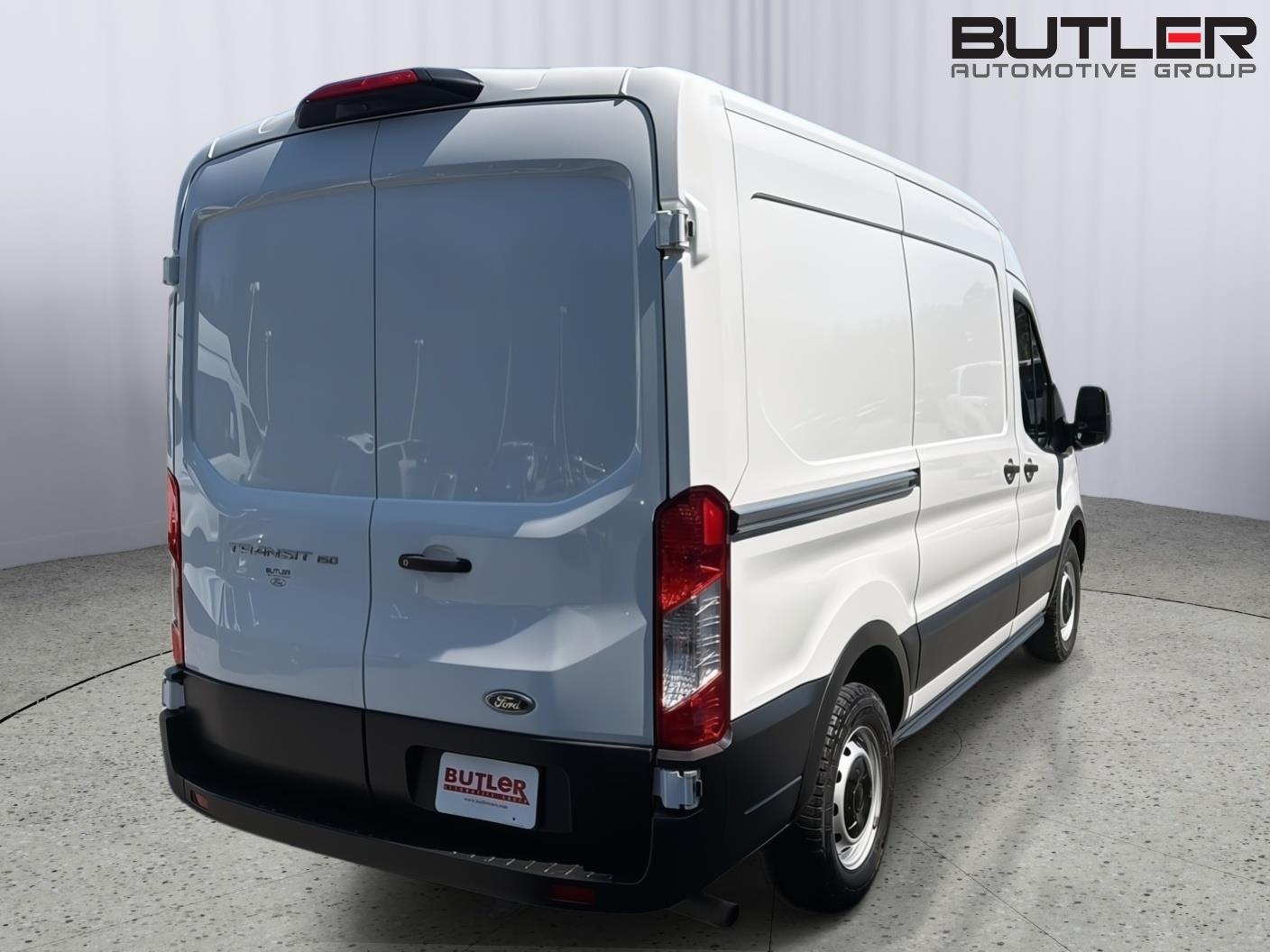 Used 2023 Ford Transit 150 - photo 32