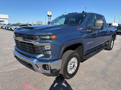 Used 2024 Chevrolet Silverado 2500 - photo 1