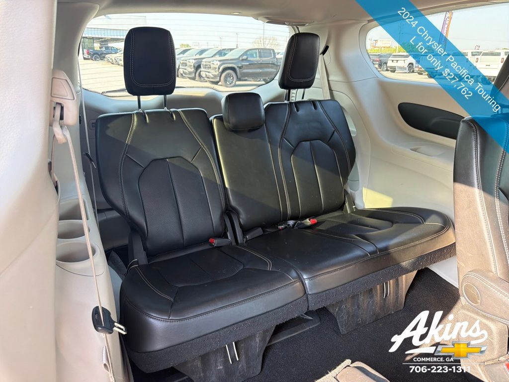 Used 2024 Chrysler Pacifica - photo 21