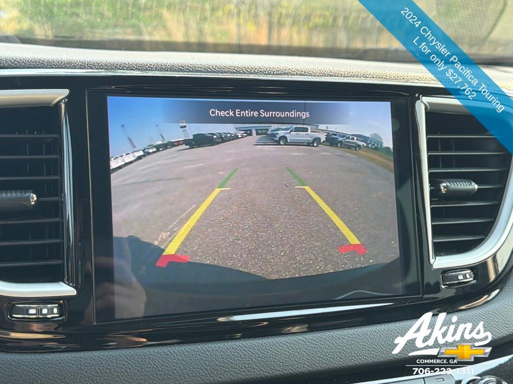 Used 2024 Chrysler Pacifica - photo 26
