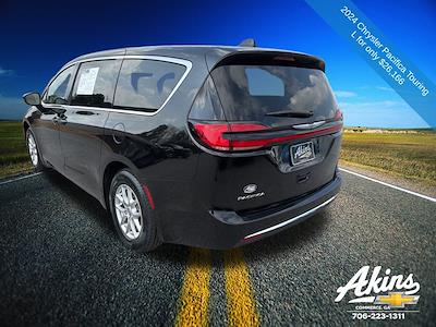 Used 2024 Chrysler Pacifica - photo 1