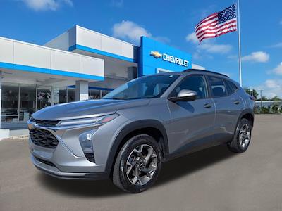 Used 2024 Chevrolet Trax - photo 1
