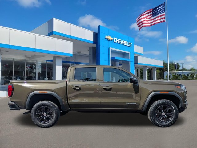Used 2023 GMC Canyon - photo 2