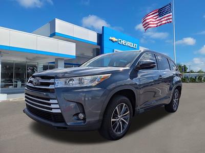 Used 2018 Toyota Highlander XLE for sale #R356076B - photo 2