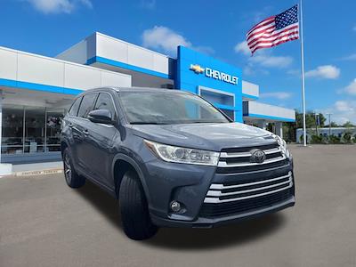 Used 2018 Toyota Highlander XLE for sale #R356076B - photo 1