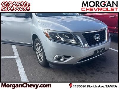 Used 2016 Nissan Pathfinder - photo 1