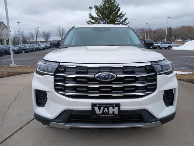 New 2026 Ford Explorer - photo 2