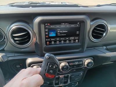 Used 2021 Jeep Gladiator - photo 1