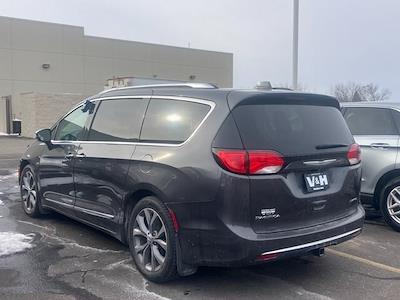 Used 2019 Chrysler Pacifica Limited Minivan for sale #87795A - photo 1