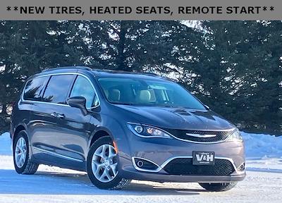 Used 2017 Chrysler Pacifica Touring L Minivan for sale #87882A - photo 1