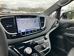 Used 2025 Chrysler Pacifica Select Minivan for sale #87939 - photo 8