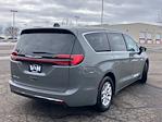 Used 2025 Chrysler Pacifica Select Minivan for sale #87939 - photo 2