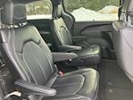 Used 2025 Chrysler Pacifica Select Minivan for sale #87940 - photo 17