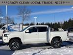 Used 2022 Nissan Frontier SV Crew Cab for sale #87943A - photo 2