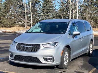 Used 2023 Chrysler Pacifica - photo 1
