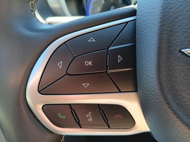 Used 2024 Chrysler Pacifica - photo 7