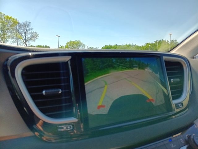 Used 2024 Chrysler Pacifica - photo 10