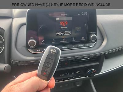 Used 2025 Nissan Rogue - photo 1