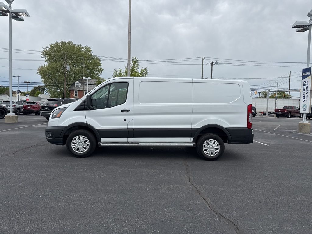 Used 2025 Ford Transit 250 - photo 2