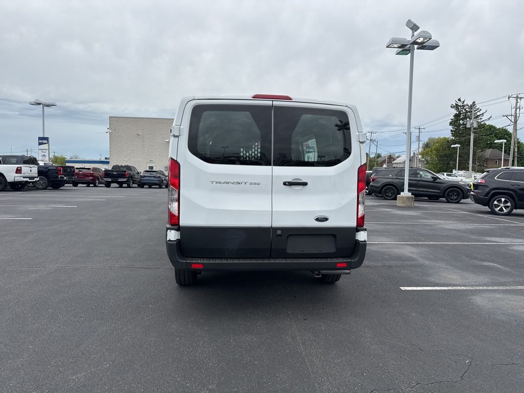 Used 2025 Ford Transit 250 - photo 5