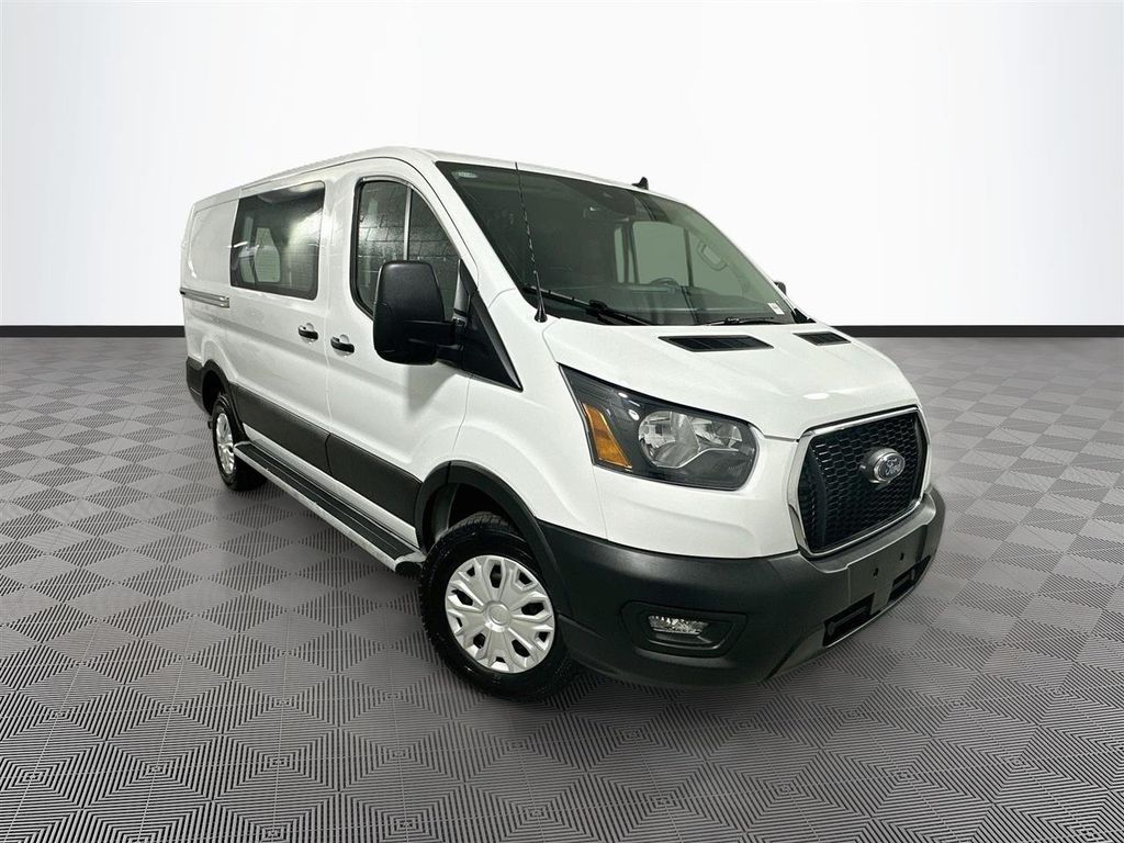 Used 2025 Ford Transit 250 - photo 1