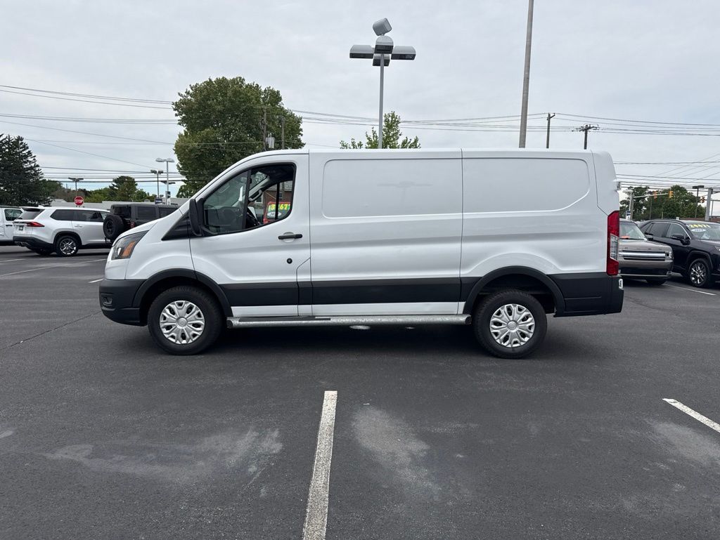 Used 2024 Ford Transit 250 - photo 2