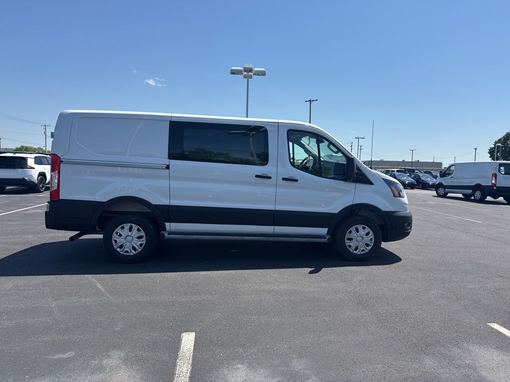 Used 2025 Ford Transit 250 - photo 4