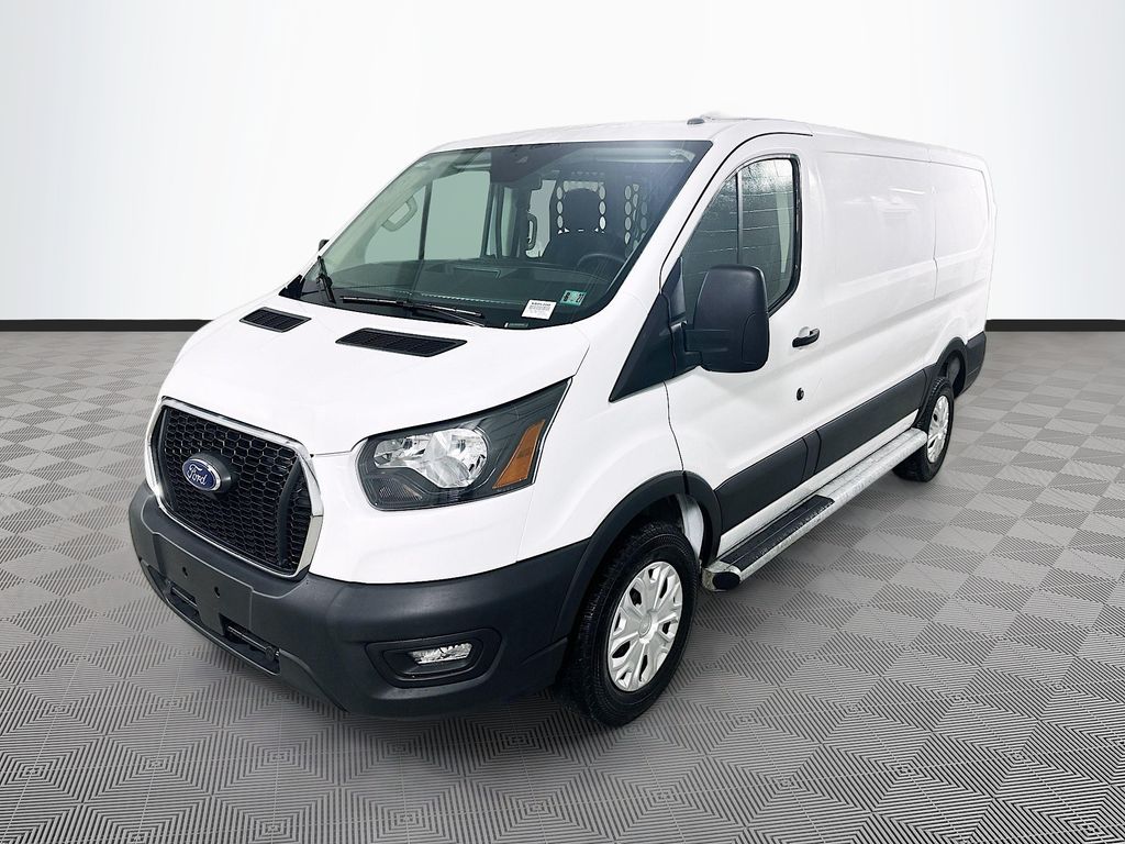 Used 2025 Ford Transit 250 - photo 2