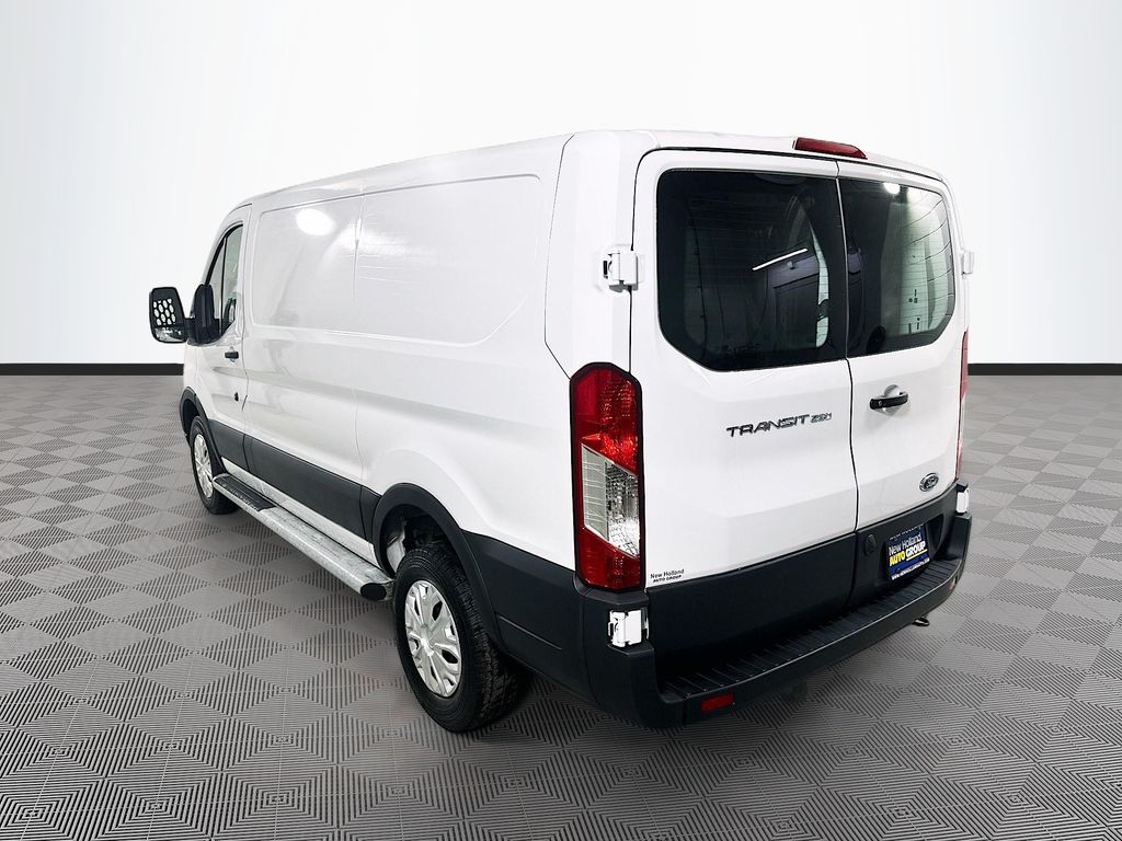 Used 2025 Ford Transit 250 - photo 7