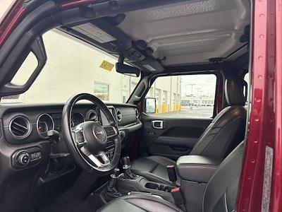 Used 2022 Jeep Gladiator - photo 1