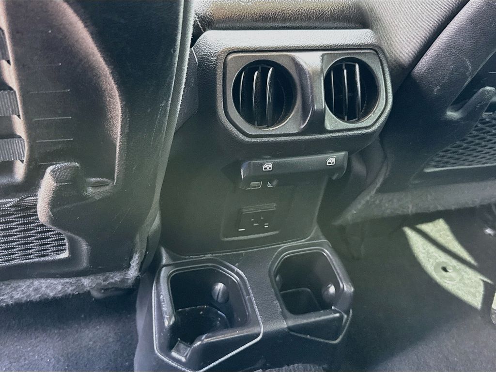 Used 2021 Jeep Gladiator - photo 22