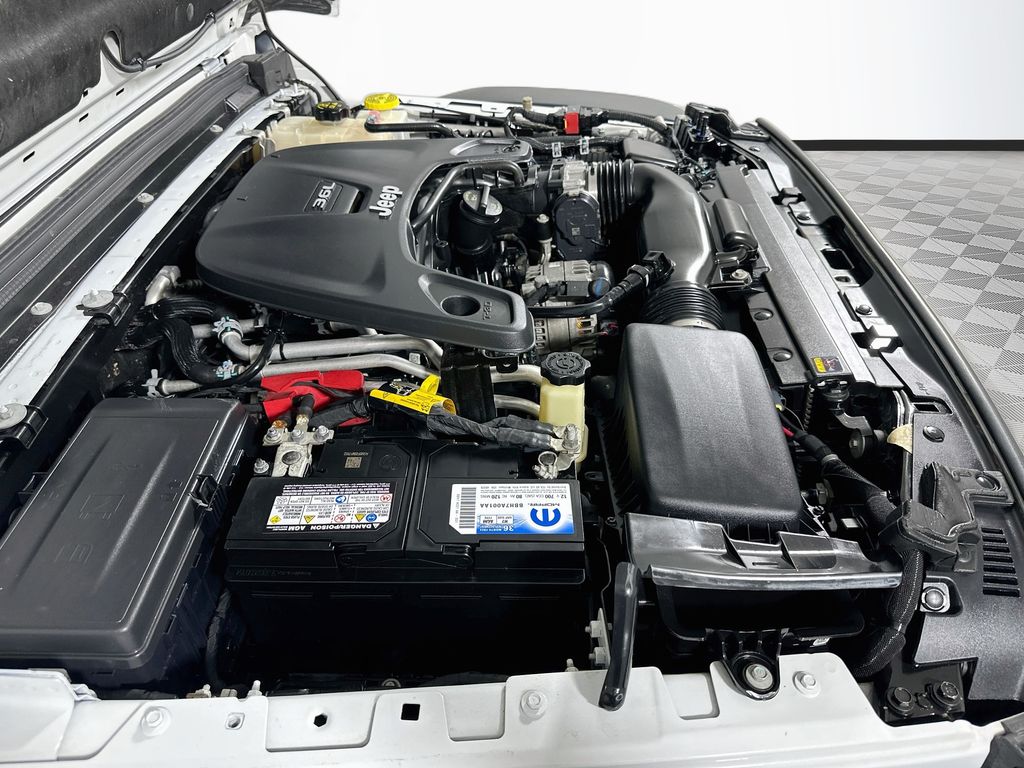 Used 2021 Jeep Gladiator - photo 31